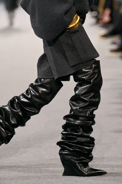 Look 7